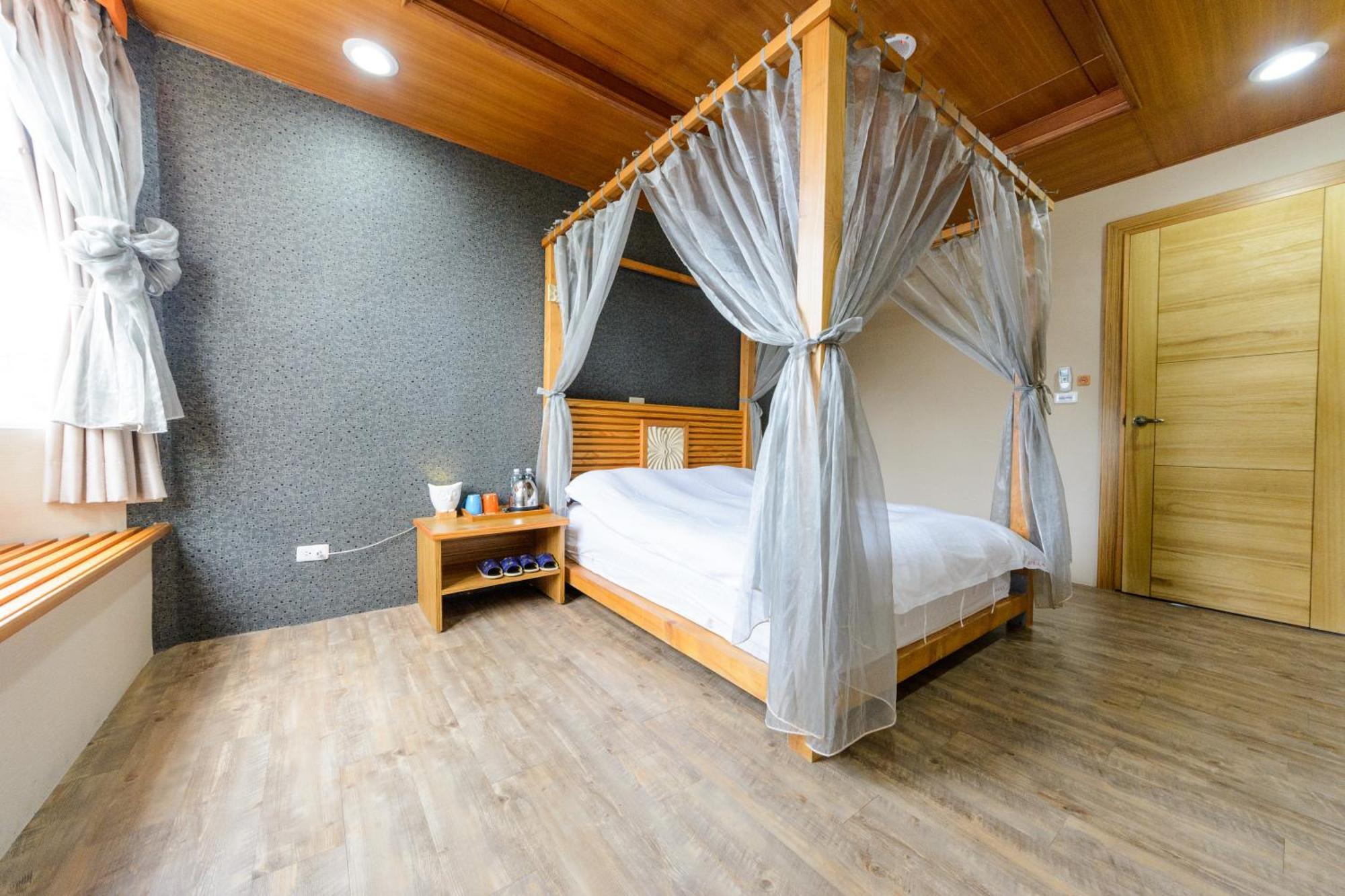 Owl Castle Bed and Breakfast Hualien stad Rum bild