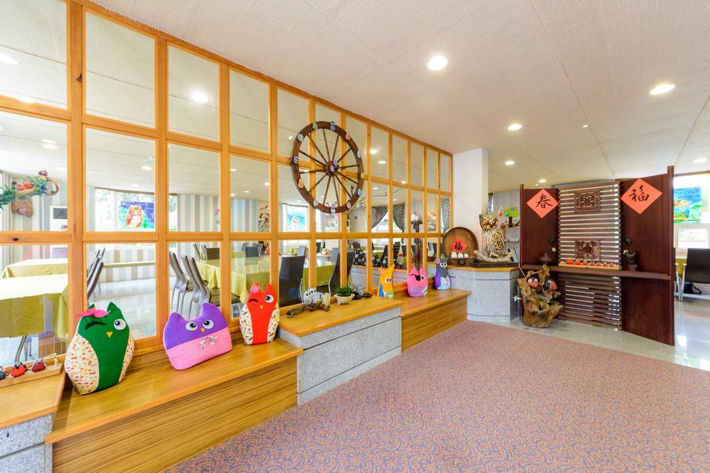 Owl Castle Bed and Breakfast Hualien stad Exteriör bild
